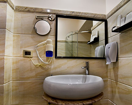 Hotel Kama International-Laounge